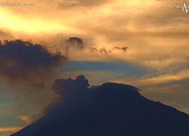 Popocatépetl spews 44 exhalations and 11 explosions