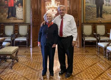 AMLO: Elena Poniatowska, Taibo y moneros se salvaron de la “cooptadera” de Salinas de Gortari