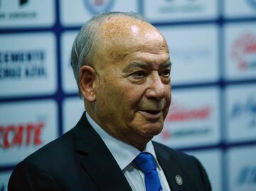 Bullean a 'Billy' Álvarez en Twitter