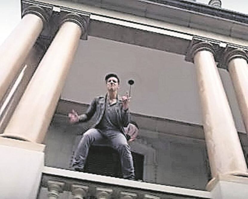 Vadhir presentó su video “Te olvidé”, dirigido por Pablo Gullen (FILMSMX)