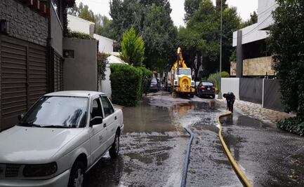 Reportan desbordamiento de aguas negras en la Miguel Hidalgo