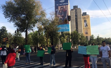 Padres de familia bloquean Reforma y Eje 2 Norte