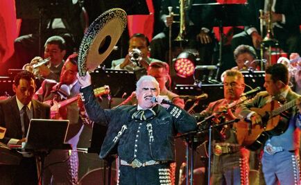 Vicente Fernández y Los Tigres del Norte celebrarán a Hillary Clinton