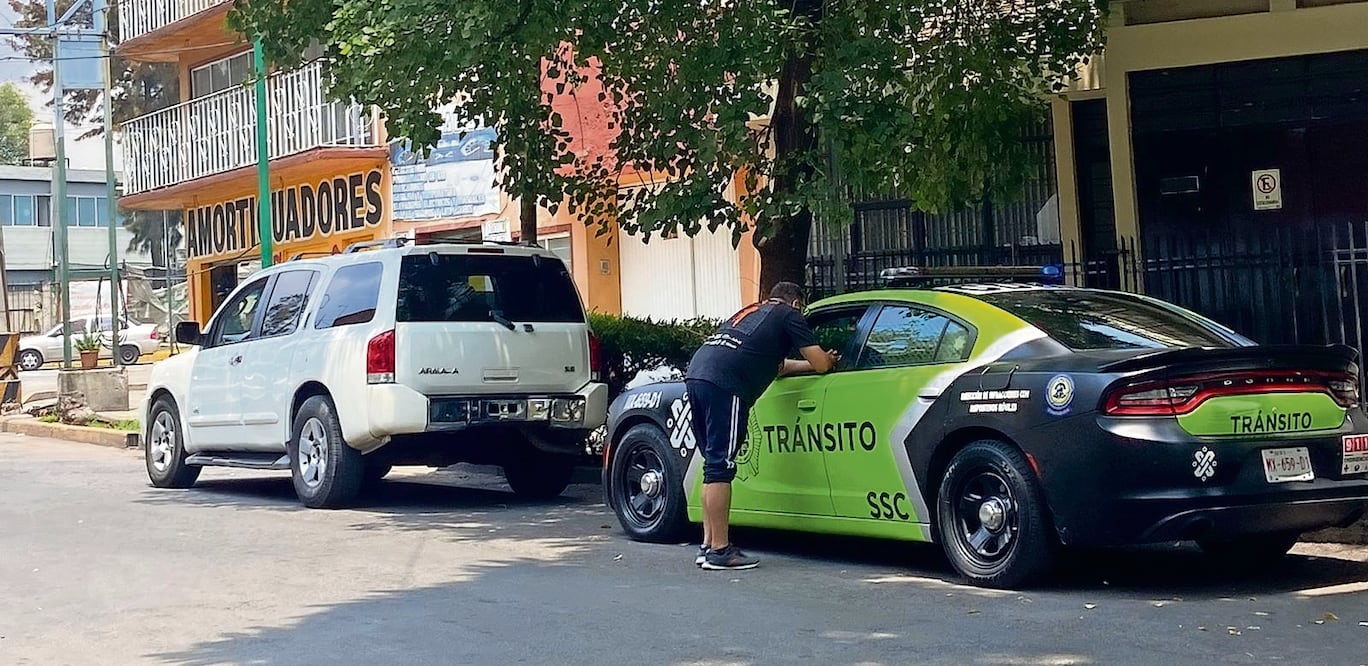 Policía de Tránsito está atenta a las violaciones del reglamento para aplicar las sanciones económicas a conductores. Foto: Juan Carlos Williams | El Universal