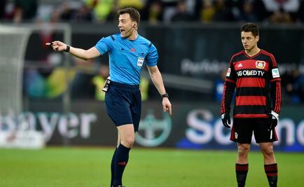 Árbitro abandona el Leverkusen-Dortmund por unos minutos