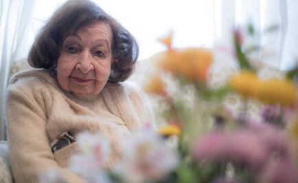 Amparo Dávila supera una deshisdratación