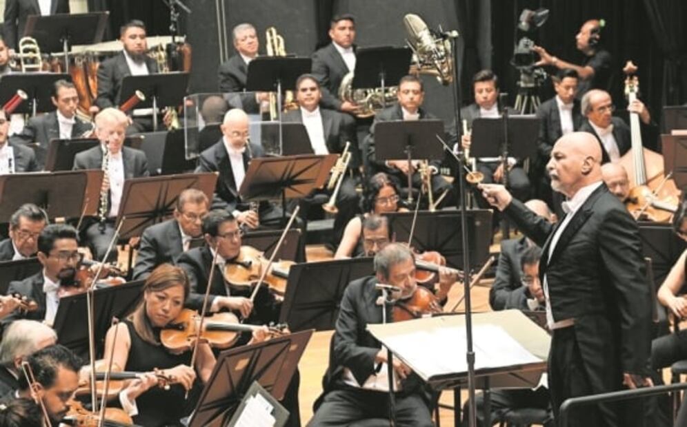 Enrique Barrios: "Reto de director con sangre latina: La dicción"