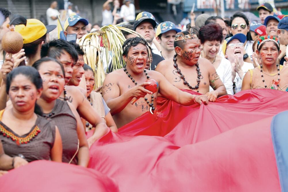 Simpatizantes de la oposición, durante un mitin en Caracas para exigir que se realice este año la consulta para remover del poder al presidente Maduro (ARCHIVO. REUTERS)