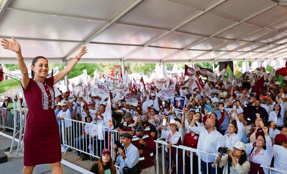 En Durango, Claudia Sheinbaum Pardo explicó que en la Ciudad de México impulsó una estrategia de seguridad para atender las causas que generan la violencia. Foto: de Diego Simón. El Universal
