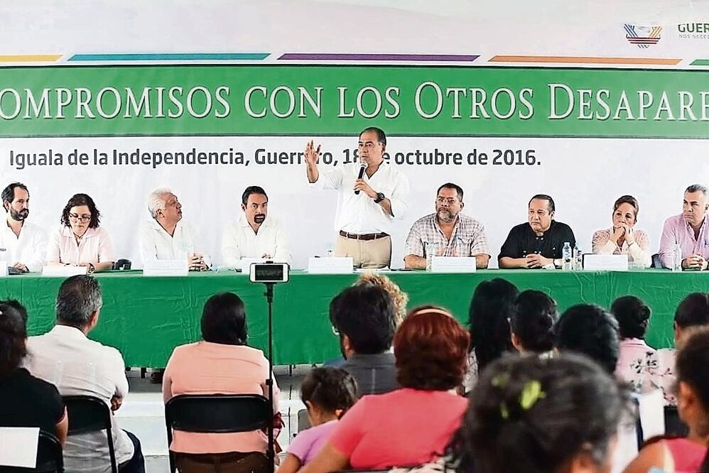 En la inauguración de Ciudad Víctima, el gobernador Héctor Astudillo estuvo acompañado por Julio Hernández, presidente de la CEAV (ESPECIAL)