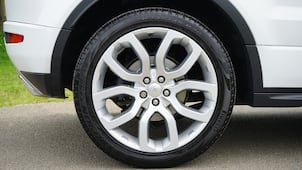 Cuáles son las llantas correctas para tu auto