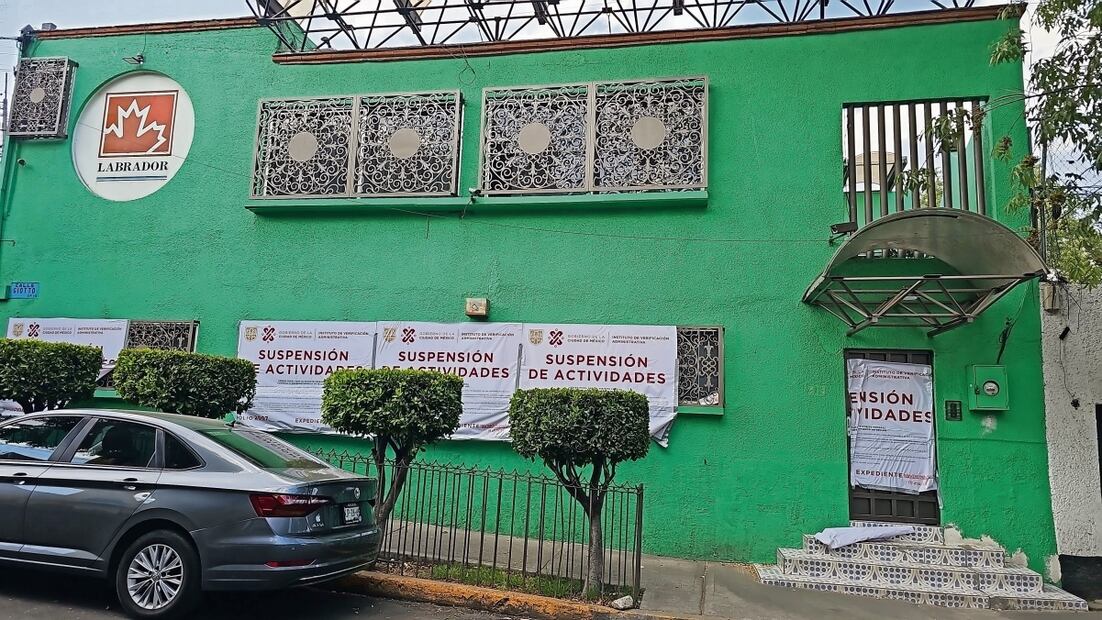 Una fábrica de solventes fue clausurada la noche del 9 de abril. Foto: Jorge Medellín | El Universal