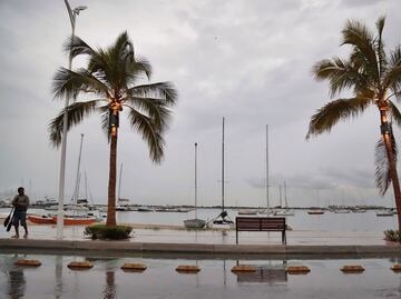 Autoridades de BCS en alerta por trayectoria de “Lorena”; pese a que ya es Tormenta Tropical, mantienen suspensión de clases hasta el viernes