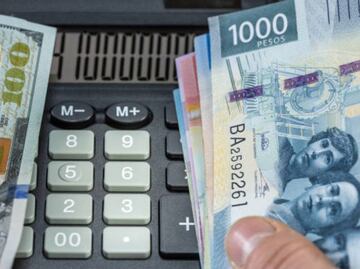 Peso recupera terreno por segundo día frente al dólar; cierra en 20.44 unidades