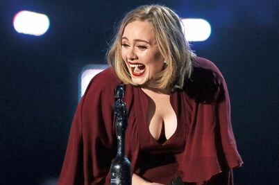 Adele y Coldplay triunfan en los Brit Awards