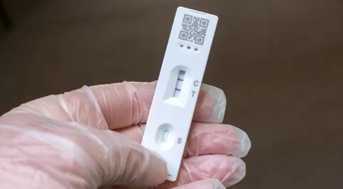 Con ayuda de un pseudocoronavirus, expertos confirman que contraer el Covid y vacunarse genera "superinmunidad"