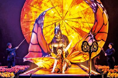 Cobra vida el toque mexicano en Luzia