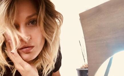 Fey se destapa y deja ver su lencería 