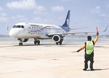 Despide 60 sobrecargos Aeroméxico por reajuste administrativo