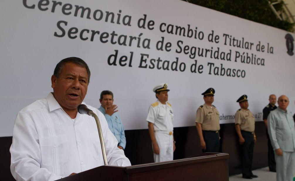 El general Audomaro Martínez Zapata tomo posesión como nuevo Secretario de Seguridad Pública de Tabasco (27/12/2012). Foto: Marco Polo Guzmán/ Cuartoscuro