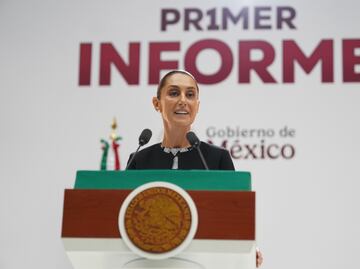 Gobernadores de todas las bancadas, la reaparición de Andy López y desde casa; en fotos, el primer informe de gobierno de Sheinbaum