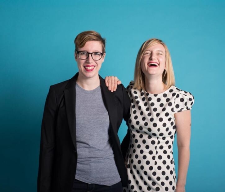 5 podcasts sobre moda y belleza para escuchar en casa