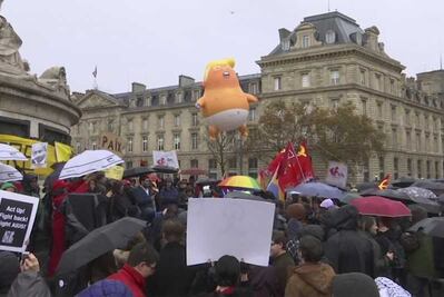 Protestan en Francia contra presencia de Trump en París