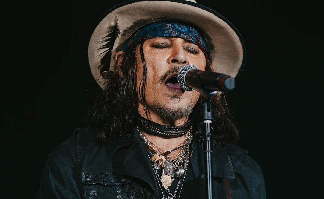 Depp reapareció ante su público sonriente y con un buen semblante. Foto: Instagram