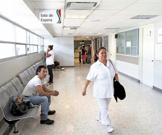 Por incertidumbre, estados operan según el Seguro Popular