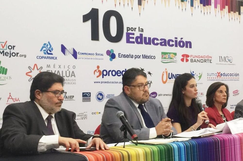 Balance.Representantes de organismos ciudadanos consideran que López Obrador debe aclarar a fondo su propuesta educativa. Foto: DULCE CARRANZA. EL UNIVERSAL