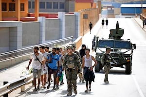 Marruecos blinda la frontera con Ceuta; medida llega ante llamados para nuevo cruce masivo de migrantes este viernes