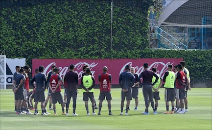 Patrocinadores presionan para que la Selección juegue sí o sí