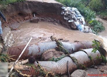 Deslaves por lluvia en región de Oaxaca dejan a 300 personas incomunicadas; denuncian falta de educación y servicios de salud