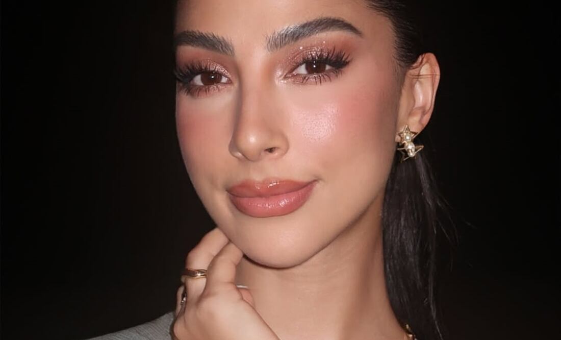 María Chacón suele lucir vestidos elegantes en viajes a la playa. Foto: Especial. Instagram @oficialmariachacon