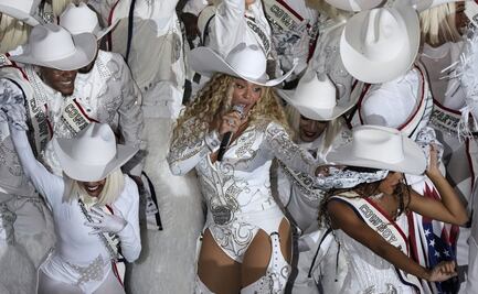 Beyoncé celebra la Navidad con una actuación espectacular en el medio tiempo de la NFL