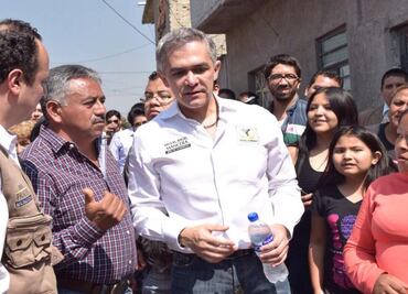 Necesaria, salida de Navarrete del PRD: Mancera