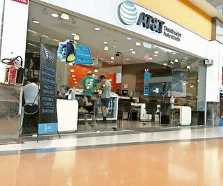 AT&amp;T: bajan 71% quejas de usuarios en 9 meses