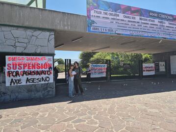 VIDEO Festival Axe Ceremonia: Acuden por su reembolso al Parque Bicentenario; "se siente una vibra triste", aseguran jóvenes