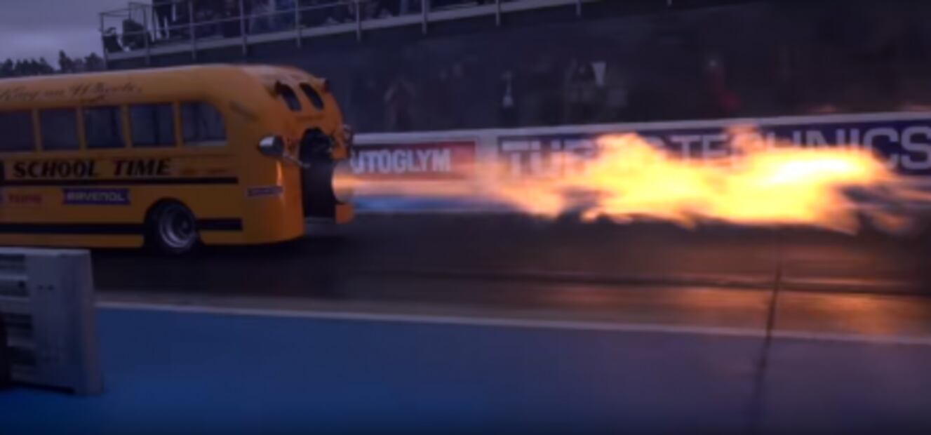 El autobús escolar que funciona como un cohete