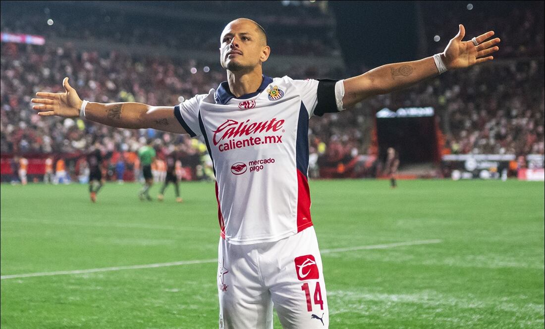 Chicharito Hernández dejó atrás las lesiones y regresó a la convocatoria de Chivas / FOTO: Imago7