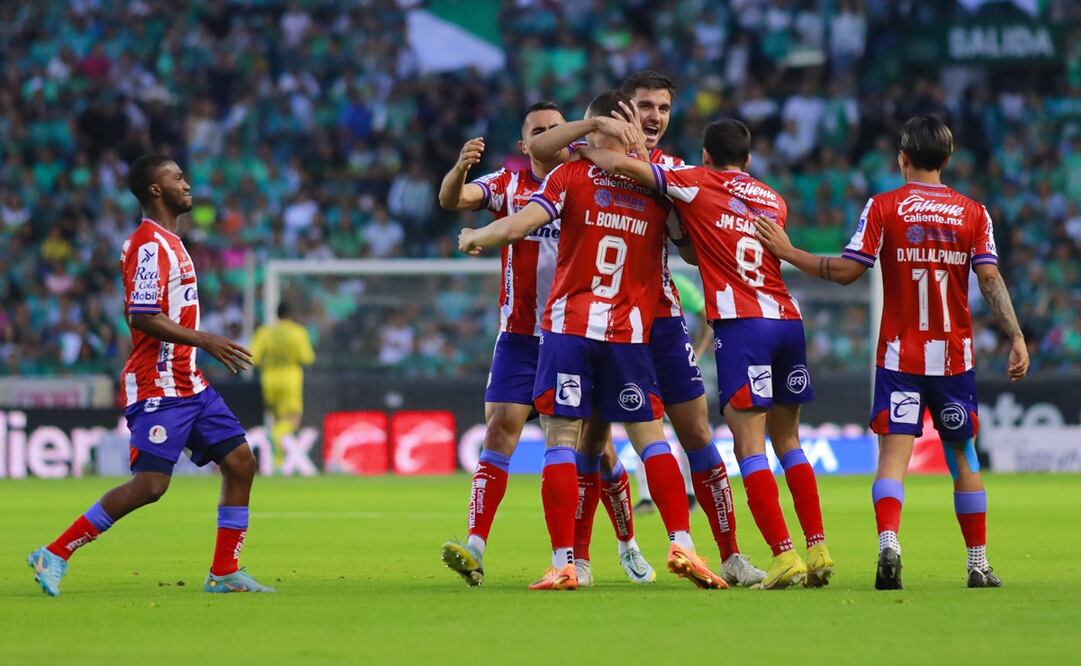 Los jugadores potosinos festejan el triunfo en León / Foto: Imago7