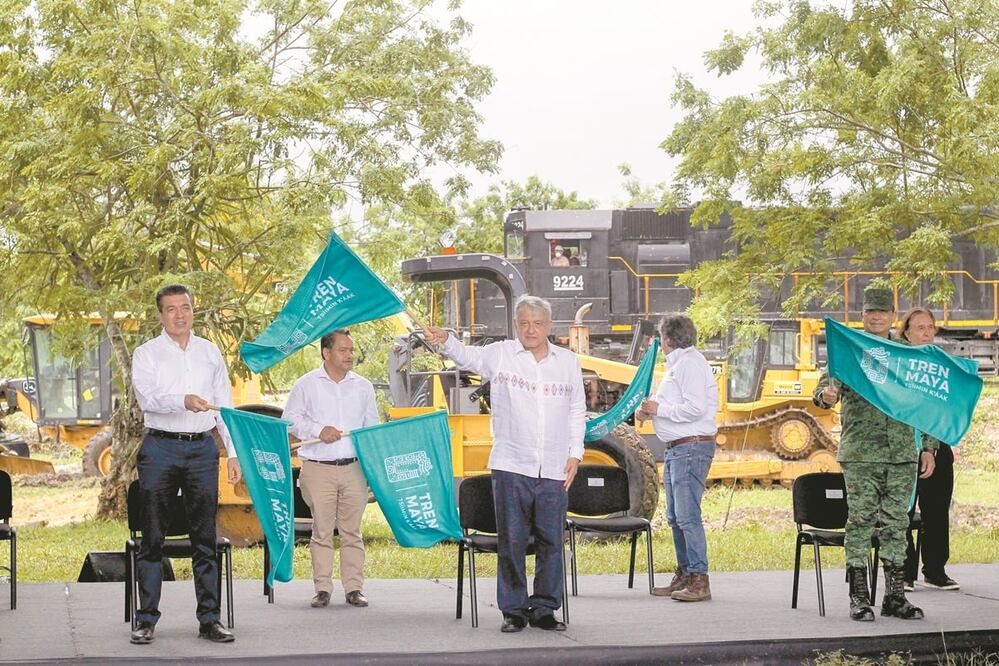 El banderazo de inicio de la obra de los tramos uno, dos, tres y cuatro del Tren Maya fue la primera gira que el presidente López Obrador encabezó tras acabar la Jornada Nacional de Sana Distancia decretada por el coronavirus. Foto: ARCHIVO EL UNIVERSAL 