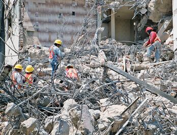 Reclaman damnificados que políticos hagan uso político del sismo