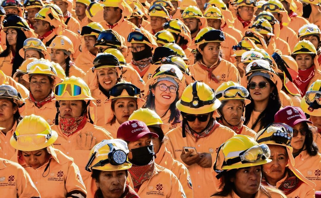 Los brigadistas cuidan que las zonas de conservación estén limpias de material que pueda propiciar un incendio, reconoció la jefa de Gobierno. Foto: Especial