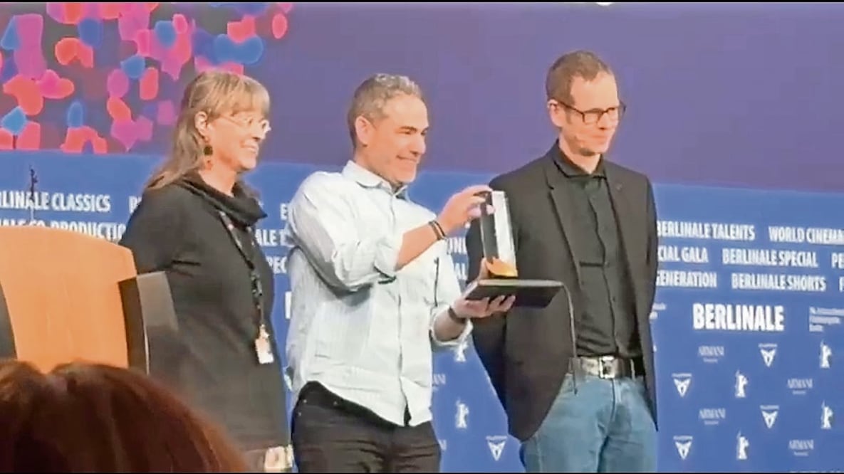 Fernando Eimbcke se coronó doble gracias a su filme Moscas. Foto: Berlinale