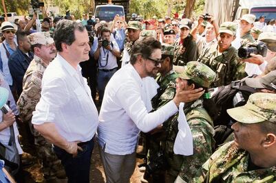 Colombia proclama fin real del conflicto con las FARC