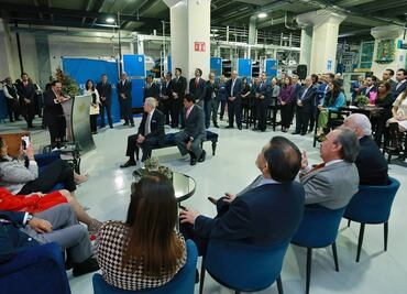 Ealy Ortiz festeja entre colaboradores 55 años al frente de EL UNIVERSAL; llama a ejercer la libertad de expresión