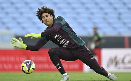 Guillermo Ochoa podría regresar a la Liga MX; el Mazatlán está interesado en él