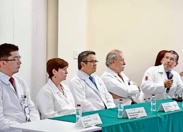 Trasplantan corazón artificial con éxito