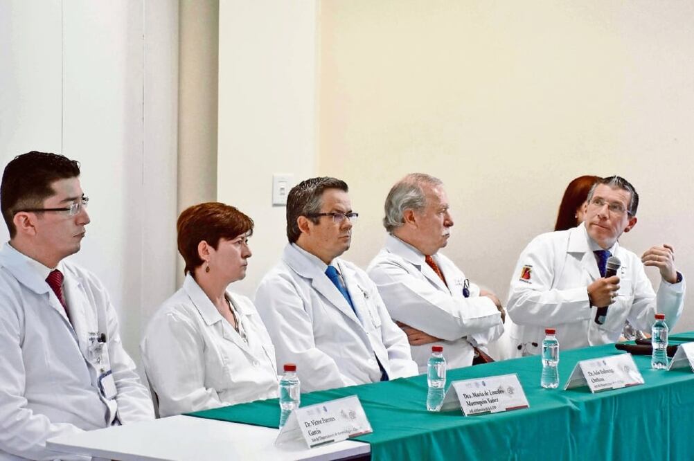 Un equipo de especialistas liderado por Alejandro Bolio Cerdán, jefe de Cirugía Cardiovascular, realizó la operación a la niña Dafne (HOSPITAL INFANTIL DE MÉXICO)